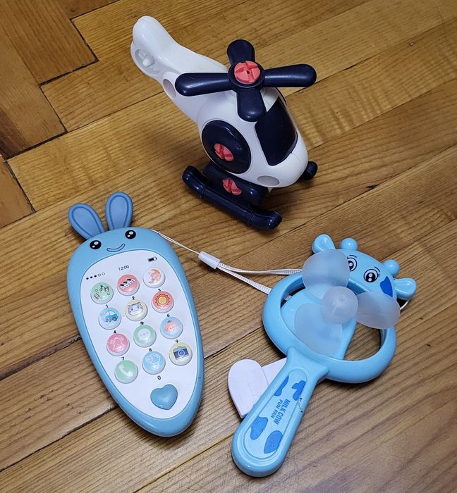 Набір магнітів, вантажівка з фруктами, книжки з віконцями, сортери