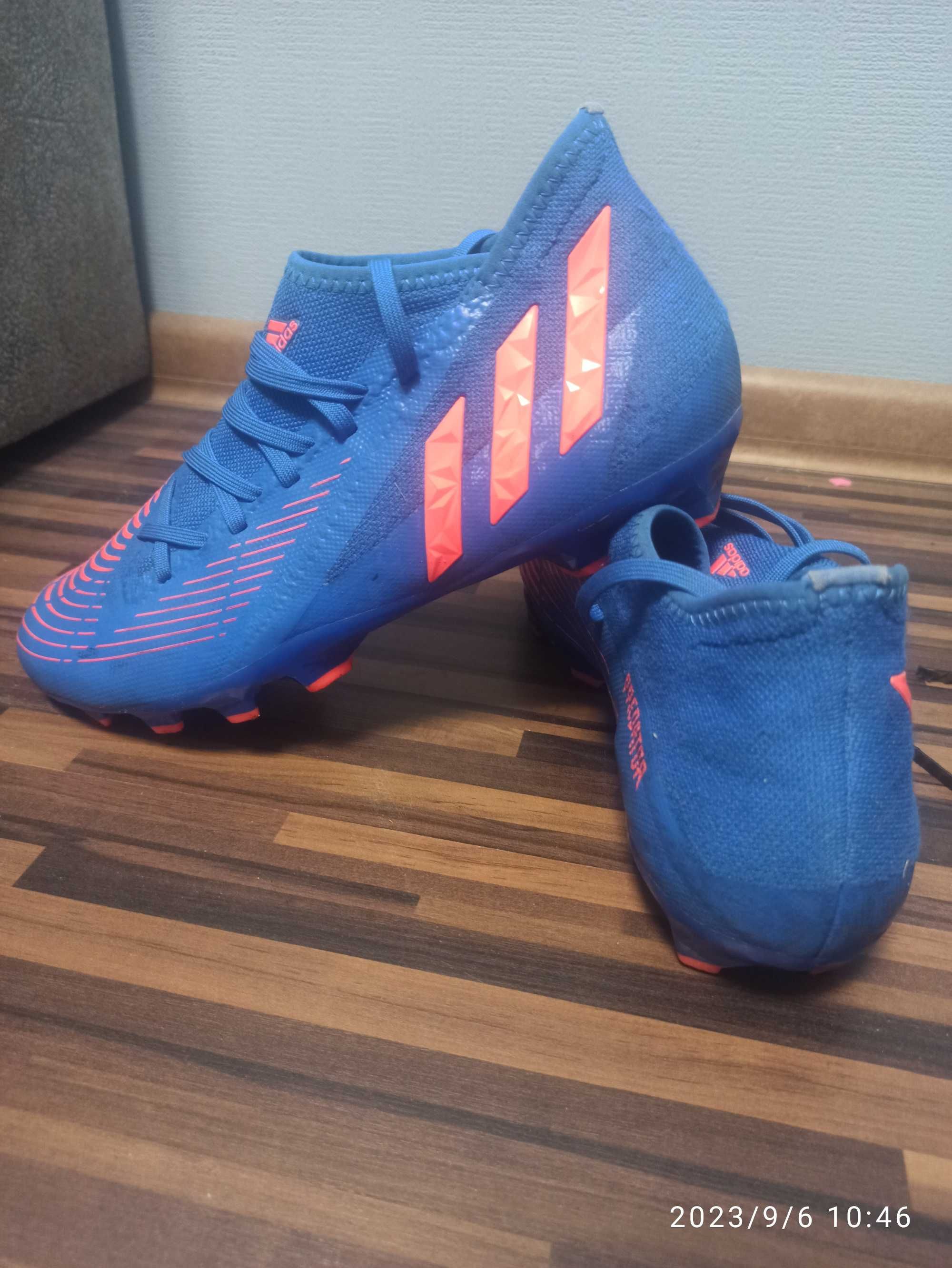 футбольні бутси adidas predator