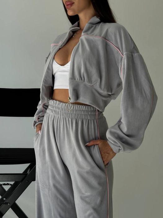 Велюровый костюм плюшевый костюм сплртивный костюм