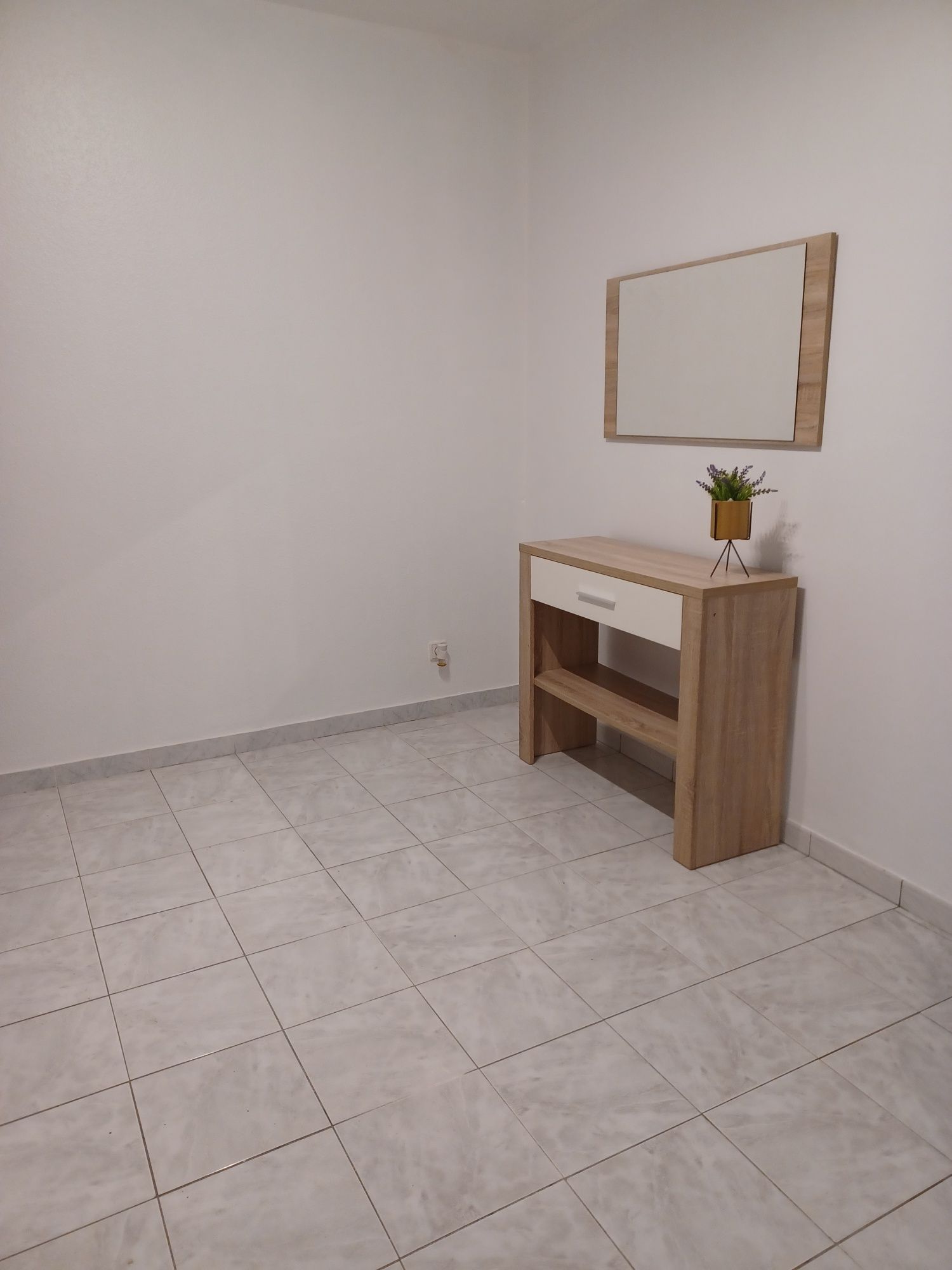 Arrendo Apartamento T2