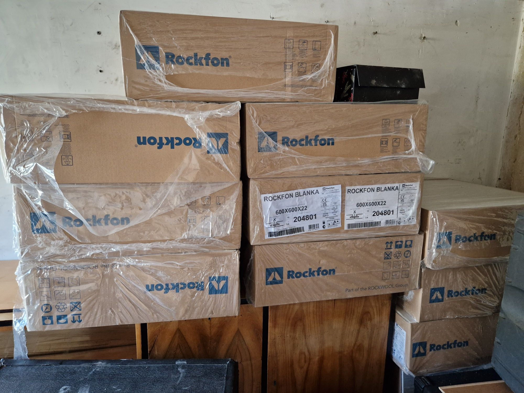 Panele akustyczne Rockfon Rockwool Blanka na ścianę sufit