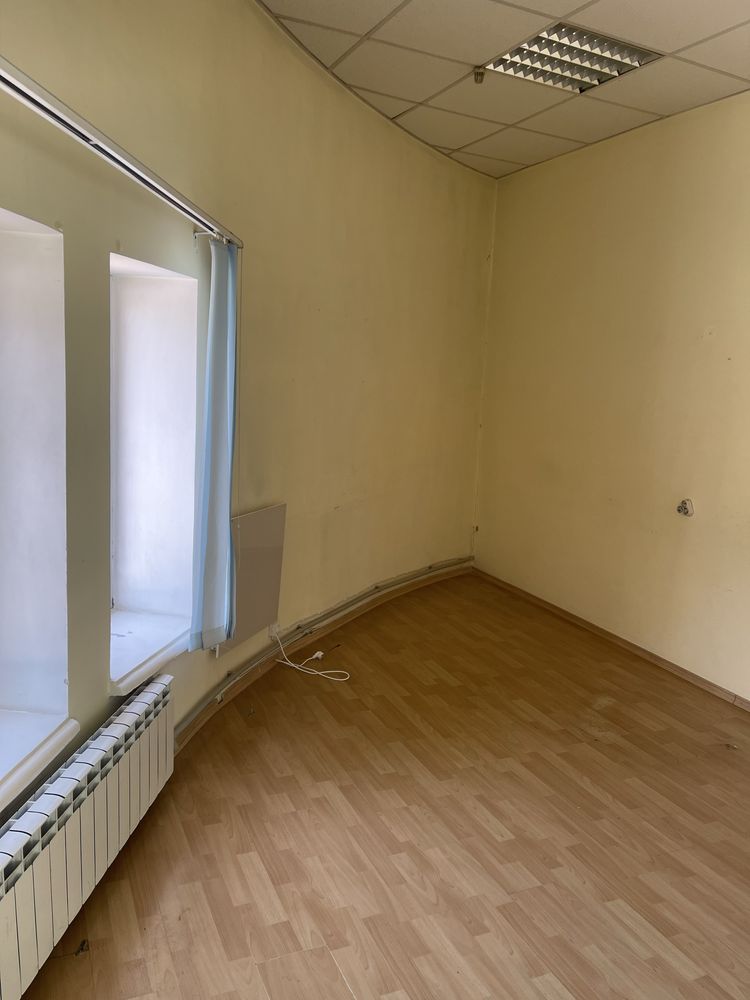 Продам Помещение 176м2. Ул А.Фабра 4 . Пр Яворницкого. Центр.