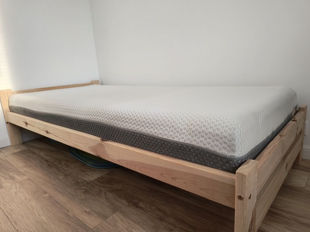 Łóżko 90 cm + materac piankowy WELLPUR GOLD F30 90x200 Jy