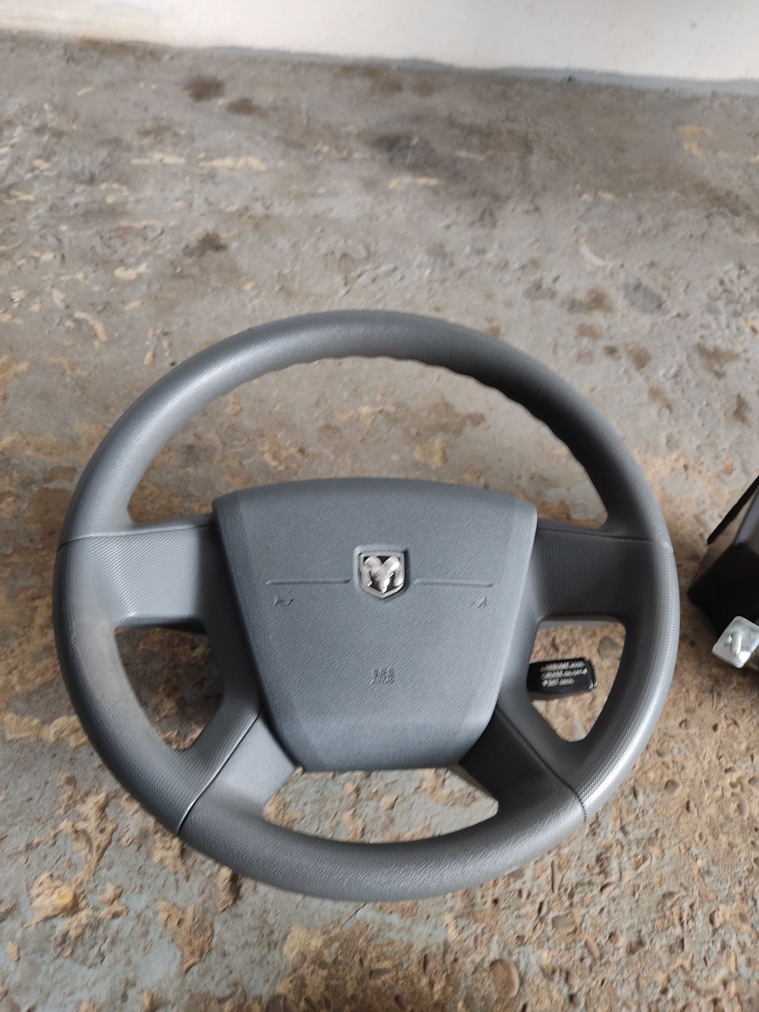 Аербек руля Dodge avenger 2008