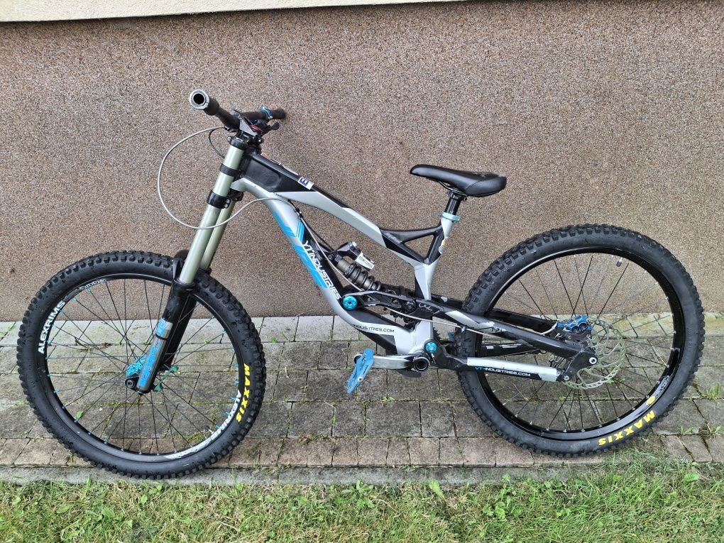 Yt tues 2014 M 26"