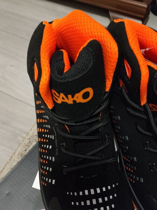 Buty trzewiki robocze Sako 43 czarne pomarańczowe