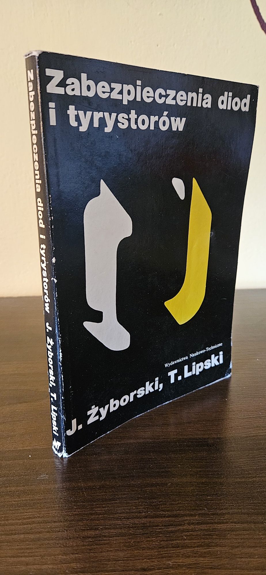 Zabezpieczenia diod i tyrystorów.