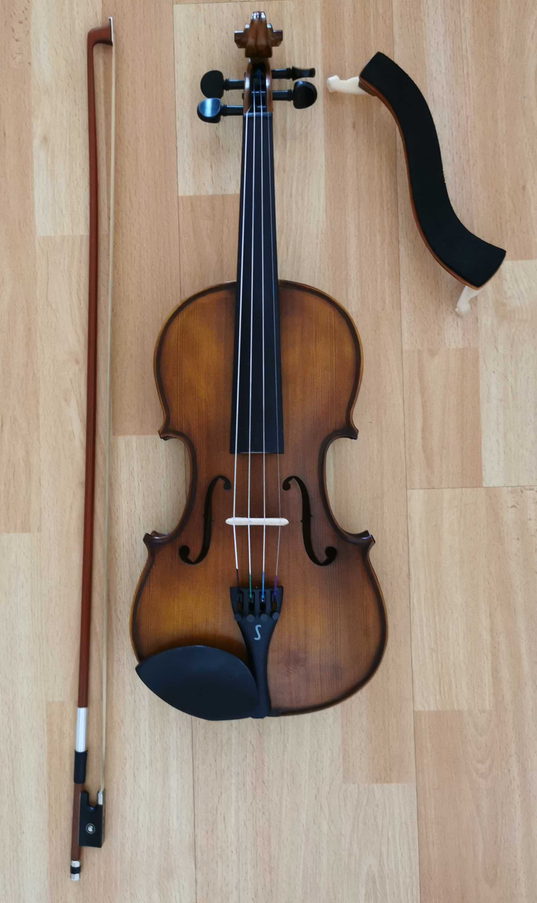 Violino Stentor Student II 4/4 com estojo e apoio de ombro