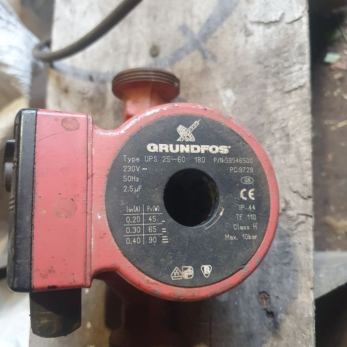 циркуляційний насос Grundfos UPS 25-60 180