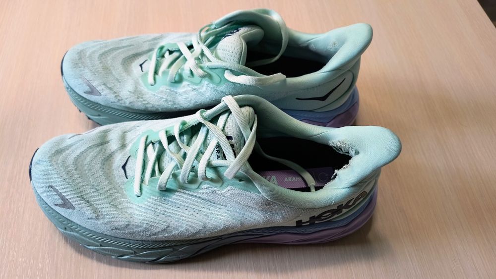 Кросівки Hoka Arahi 6 UK 7.5 EU 41 1/3