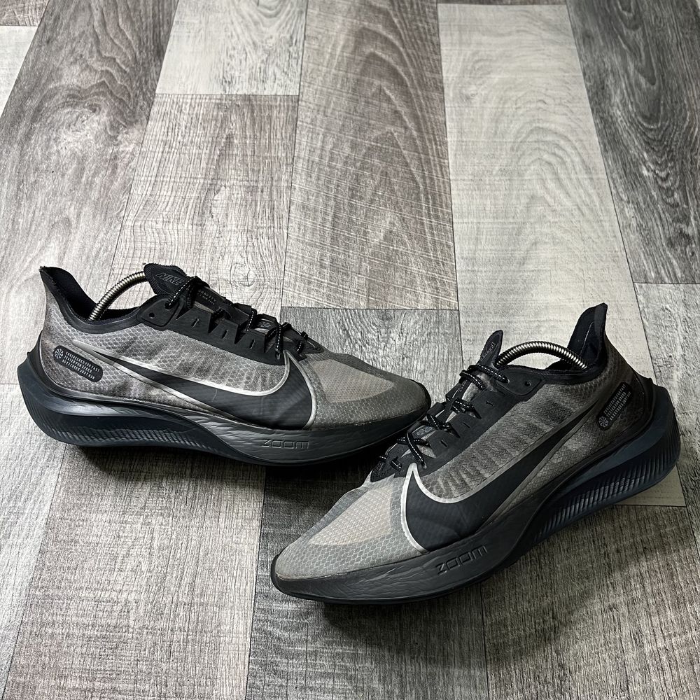 Кросівки чоловічі Nike Zoom Gravity Grey 45.5р