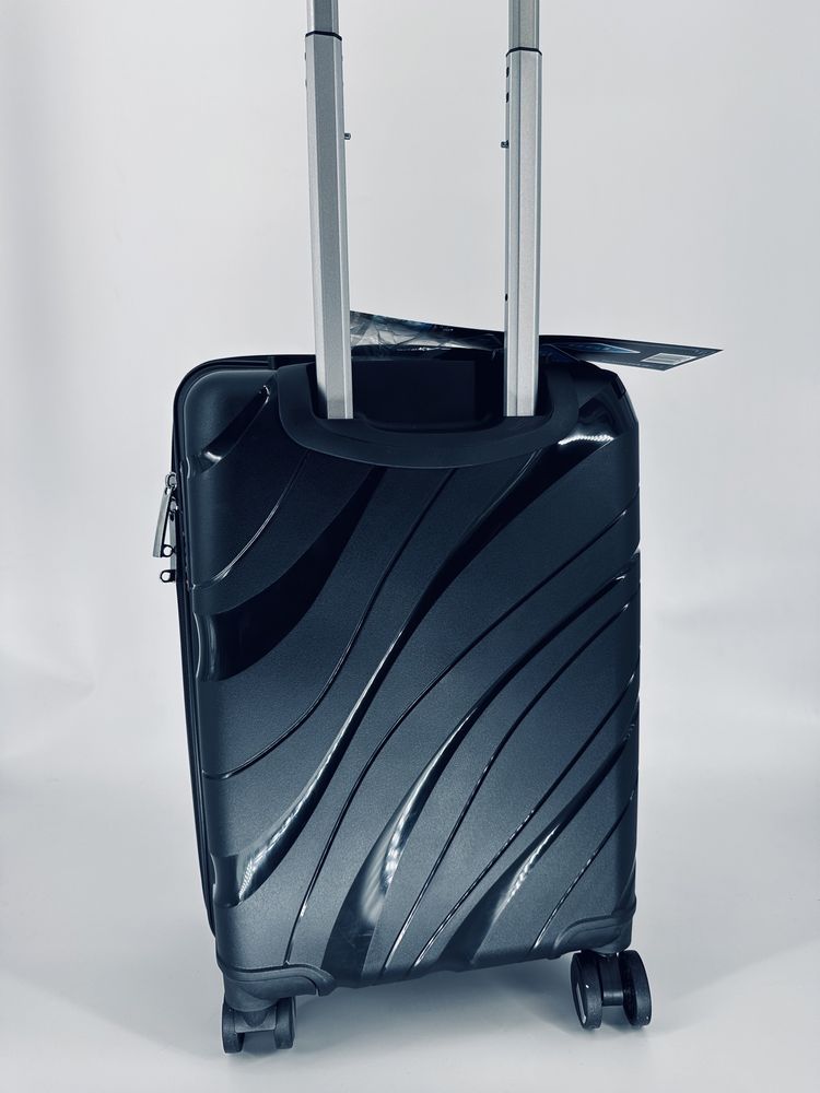 Nowa walizka kabinowa 55/40/20 polipropylen RGL PP5 czarna