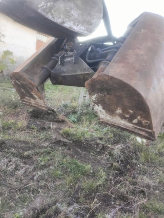 Продам грейферні ковші до маніпулятора.