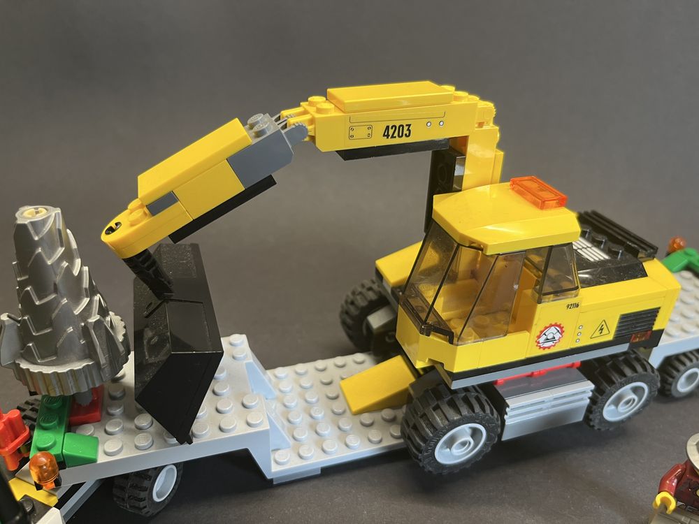 Lego City 4203 Koparka z transporterem