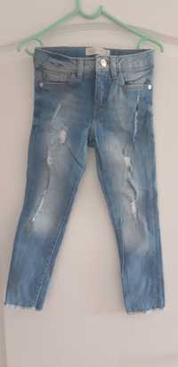 Zara jeansy z przetarciami 116