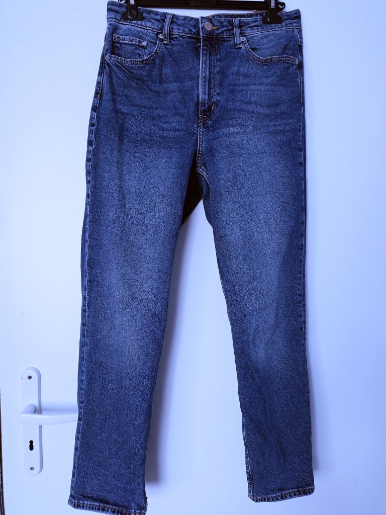 Jeansy damskie H&M (rozmiar 40) - 15zł
