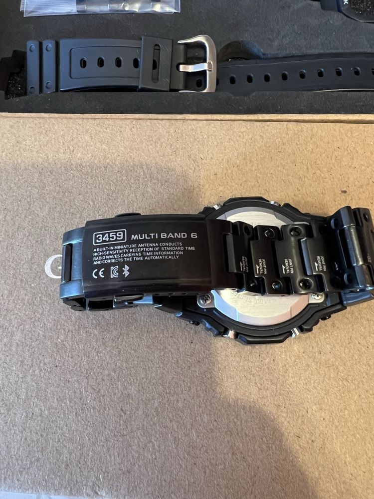 Casio g-shock gw-m5610u-1er. Робот G-Refit Mech Style