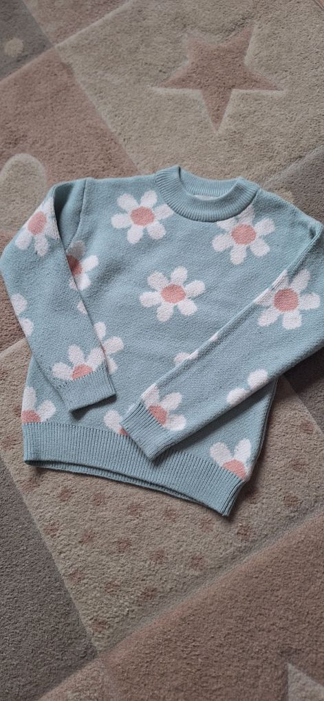 Sweter sweterek dla dziewczynki w kwiatki C&A rozm. 128