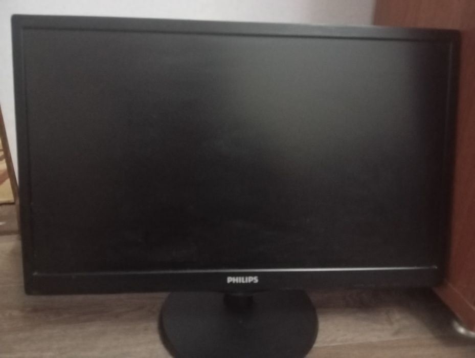 Монитор Philips 21.5''