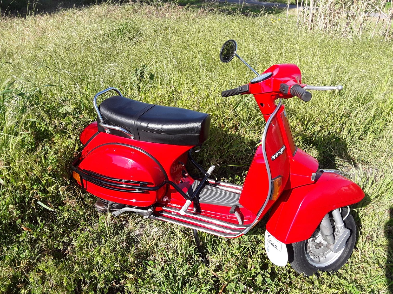 Vespa px 125 muito boa.