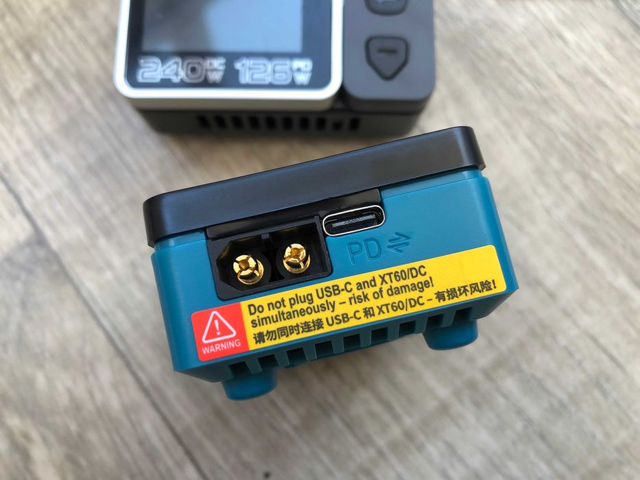 SKYRC b6neo+  (нова версія)  240W,  TYPE-C двонаправлений 126W