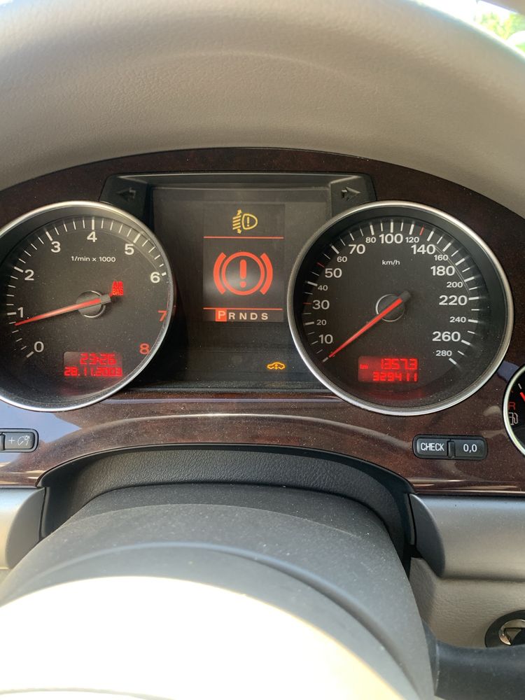 Продам audi a8 long 2004 год