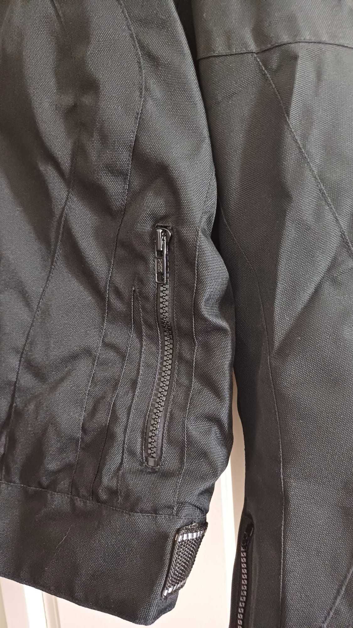 Casaco motard modelo feminino tamanho XS de gorotech proteção ombros