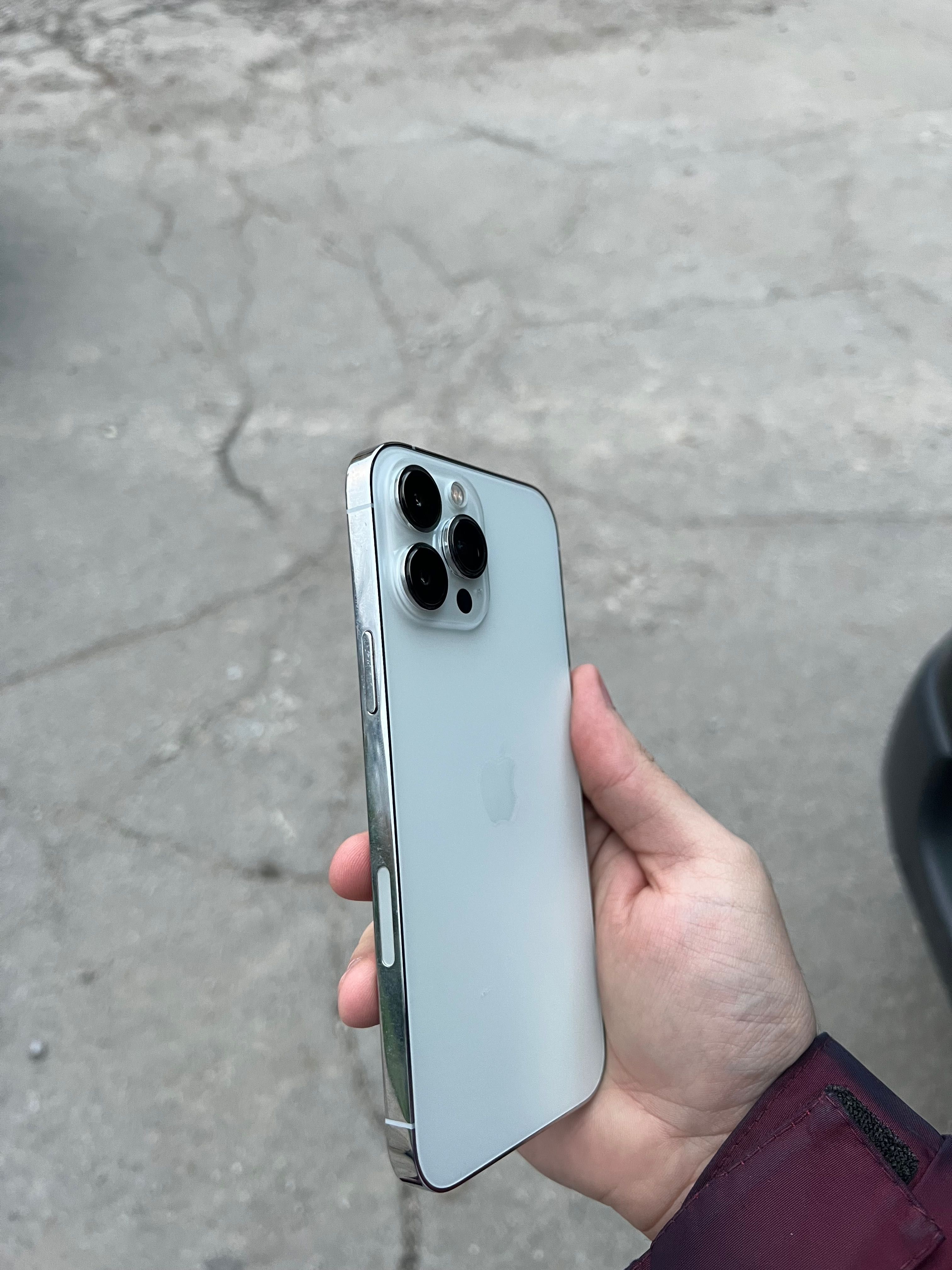 iPhone 13 Pro Max Neverlock