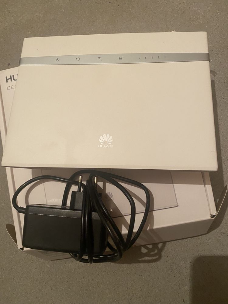 Router Huawei  4GRouter B525s-23a
