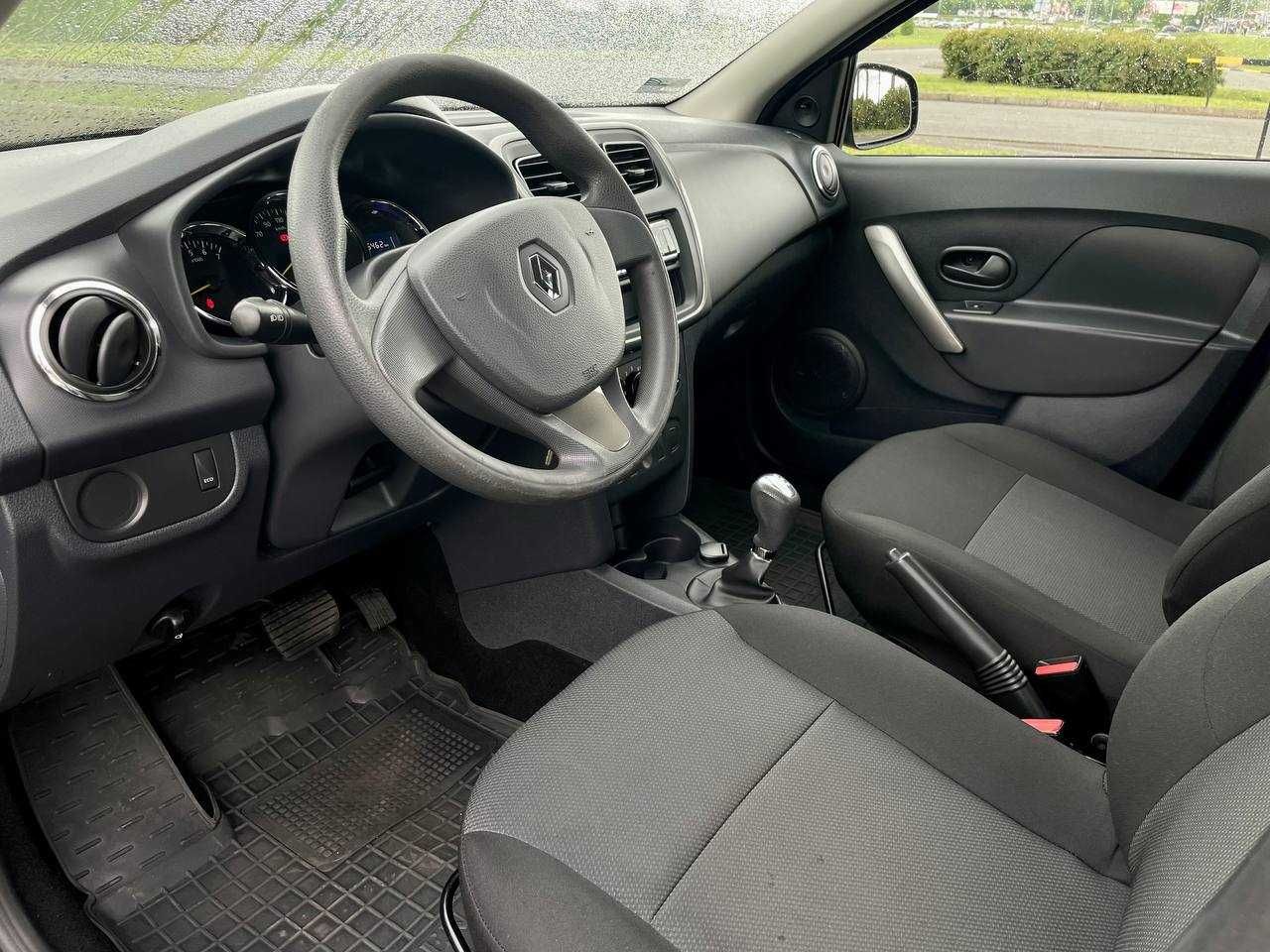 Продажа в кредит, Renault Logan 2016 года 1.6 на автомате