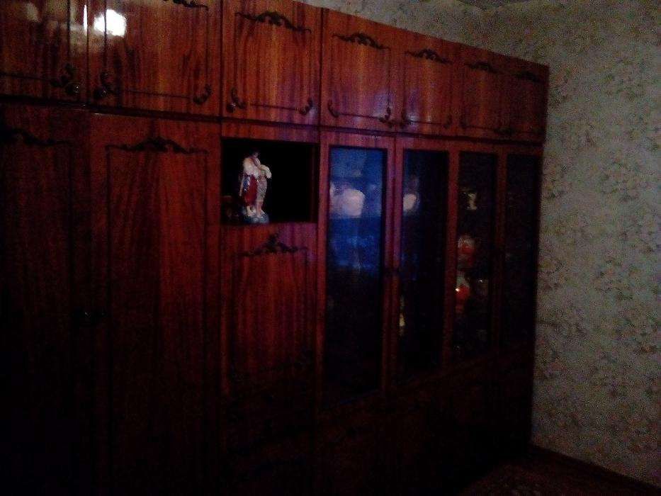 меблева стінка для вітальні