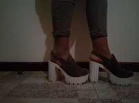 Sapatos camel novos