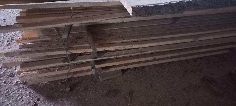 Суха необрізна дошка