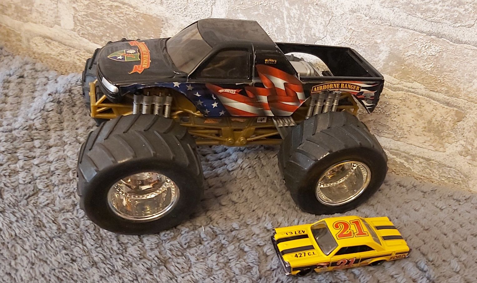 Hot Wheels Monster Truck 1:24 unikat z 2004