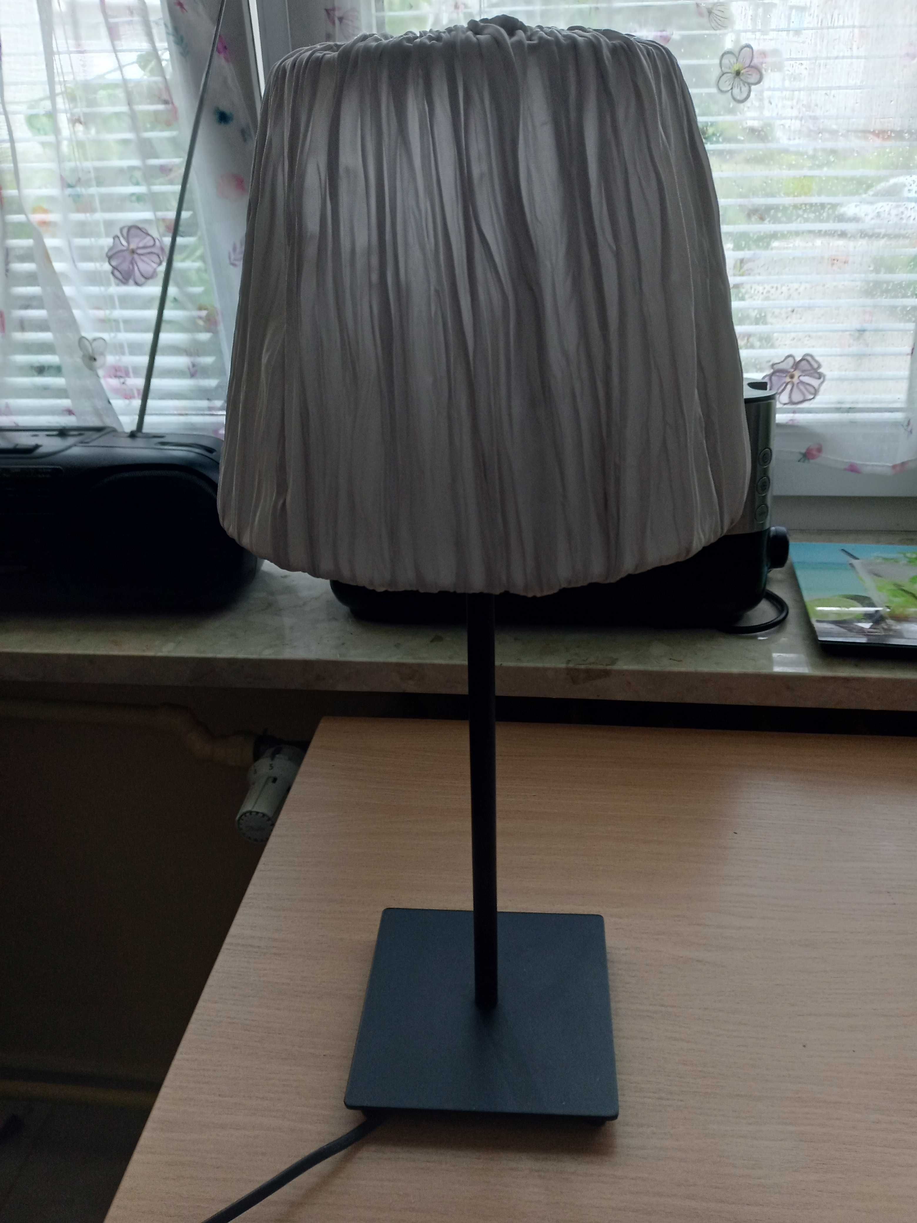 Lampka nocna stołowa IKEA Grundton