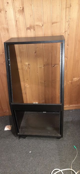 Vendo Rack estudio 20 niveis.