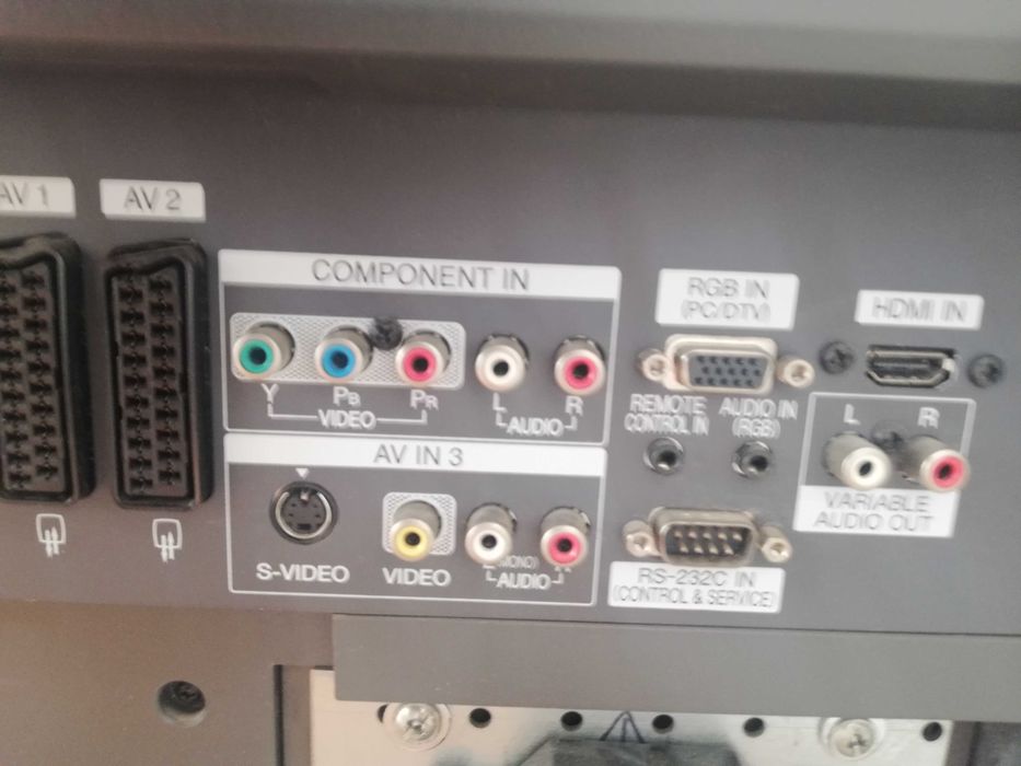 Do sprzedania Telewizor LCD LG 32 sprawny w B. D stanie bez pilota