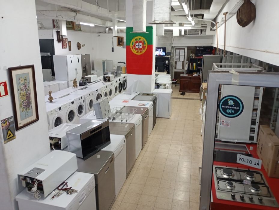 Máquina de lavar roupa e louça