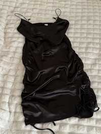 Шелковое платье H&M из атласа со сборками по бокам Вечернее платье Топ