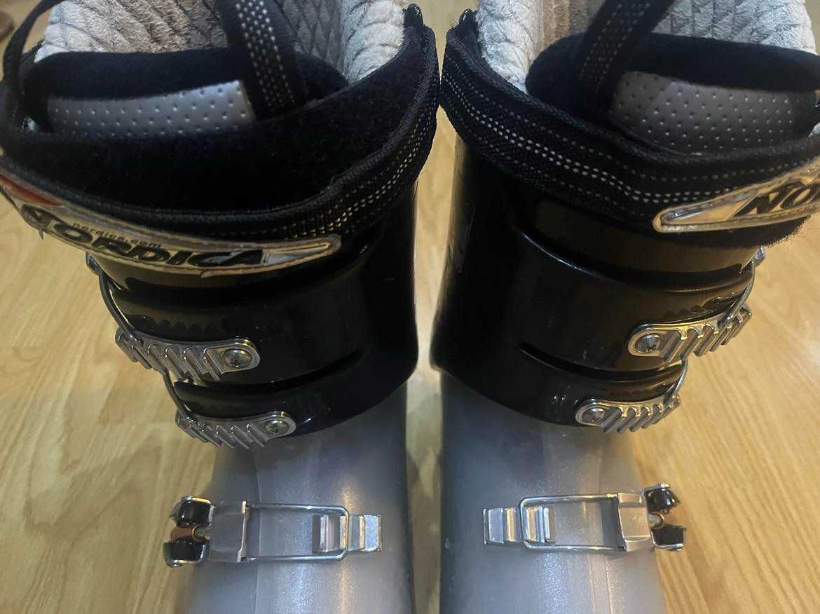 BUTY Narciarskie NORDICA 27,5, 322mm, flex 60.