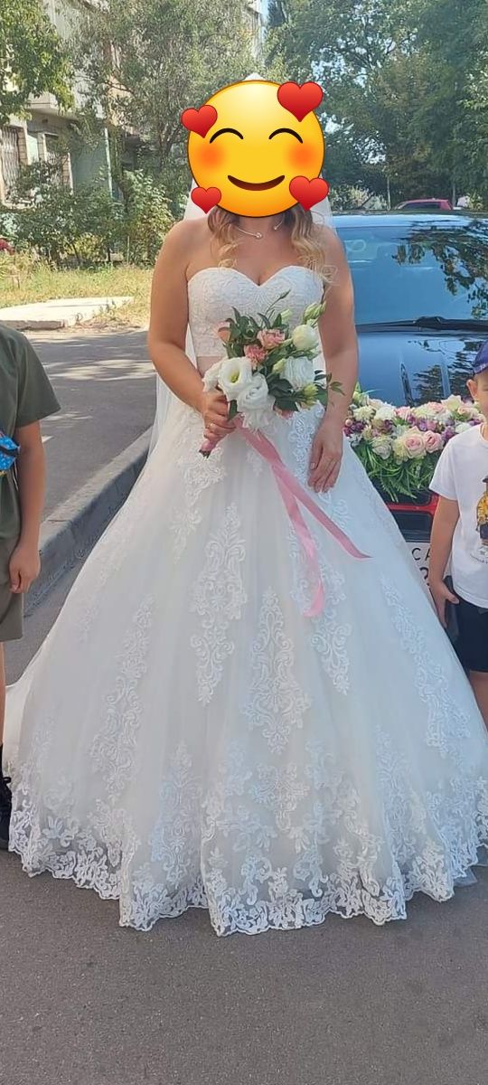 Свадебное платье
