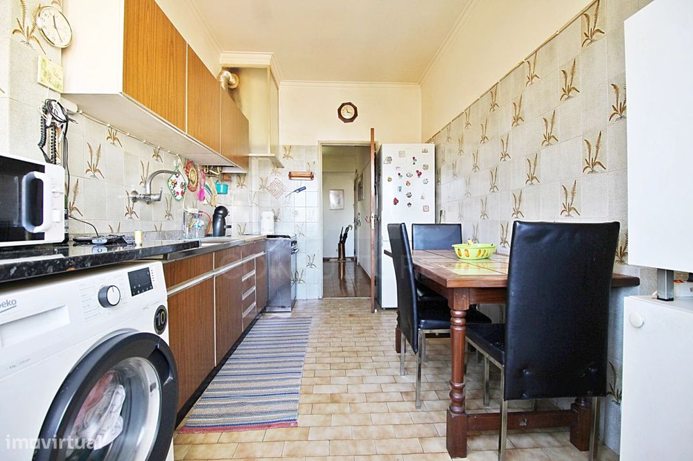 T3 c/garagem junto ao Pavilhão de Paz e Amizade