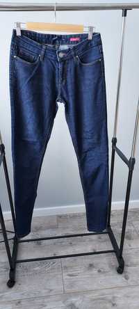 Spodnie jeansowe Reserved slim W28 L32