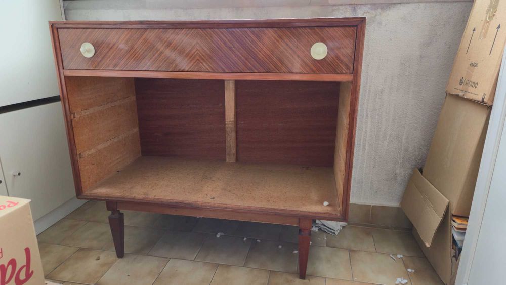Comoda vintage para restaurar
