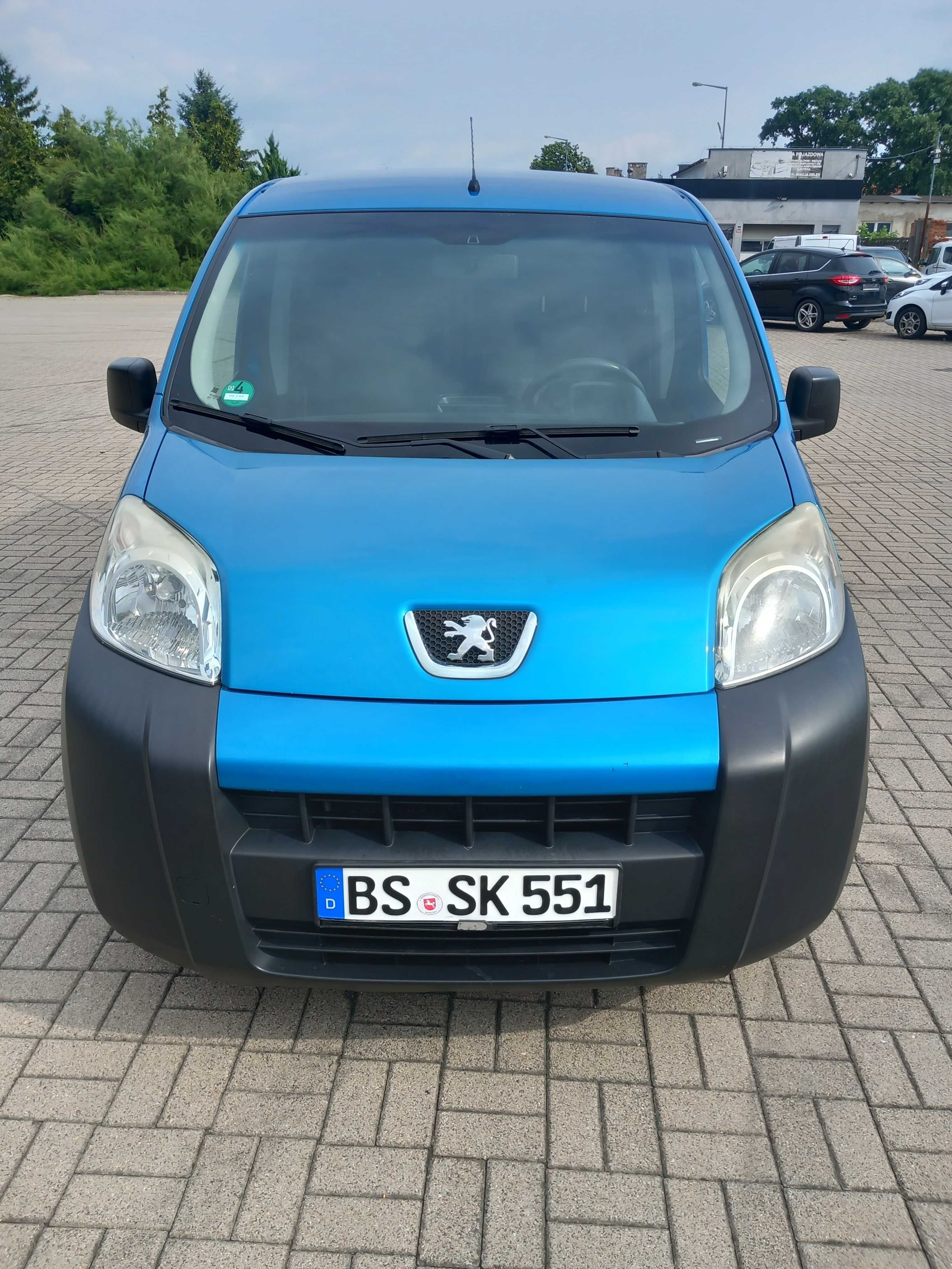 Sprzedam  samochod furgon blaszak
