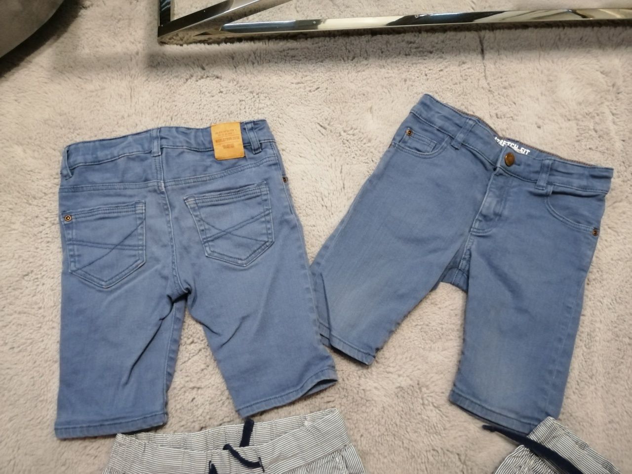 Krótkie spodenki 110 H&m jeansowe