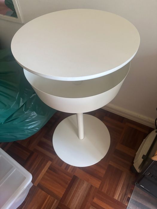 Mesa de apoio alta IKEA