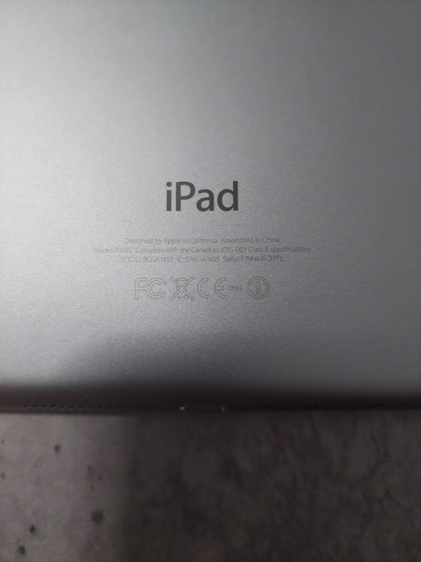 Apple Ipad mini modelo A1455 8" - com carregador