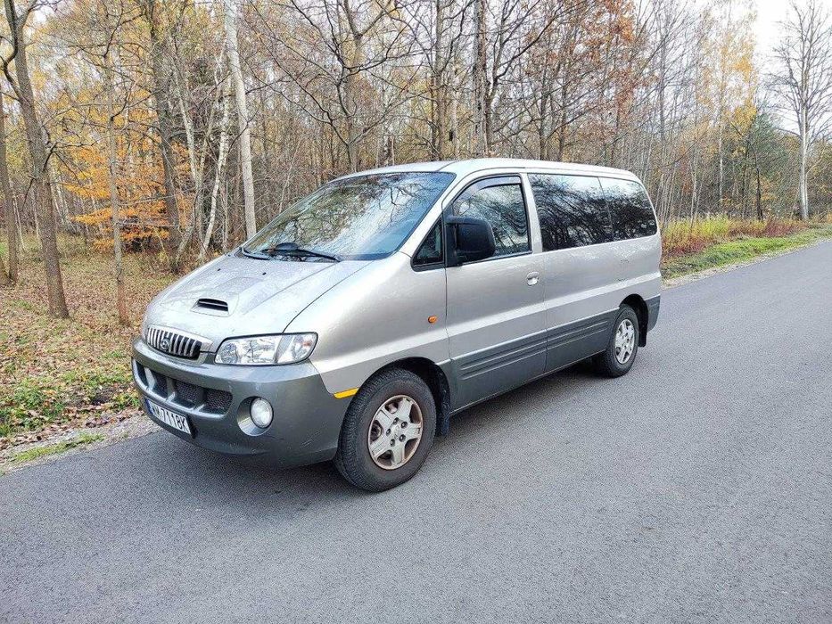 H-1 Starex, 2.5td Sattelite, 7 osobowy