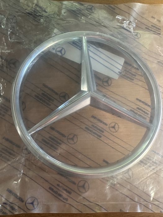 Orginalny emblemat Mercedes Benz